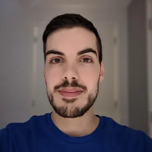 Thomas Nestico headshot