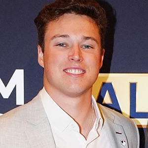 Mason Miller headshot